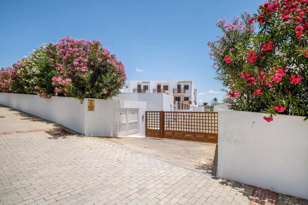 Modern Duplex In Puerto Del Carmen Apartment Tias Bagian luar foto