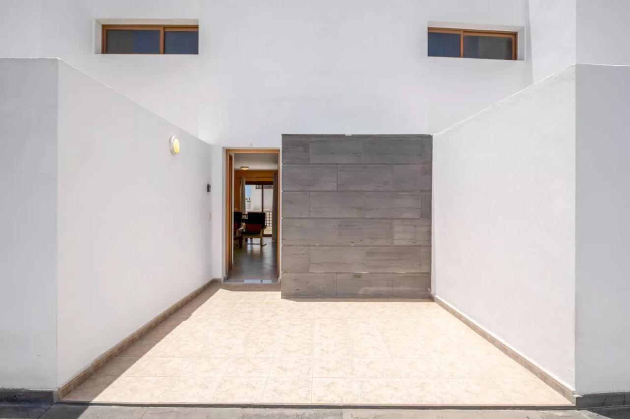 Modern Duplex In Puerto Del Carmen Apartment Tias Bagian luar foto